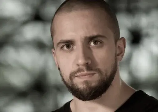 Eloy Casagrande revela detalhes sobre sua entrada no Slipknot e experiência com a banda