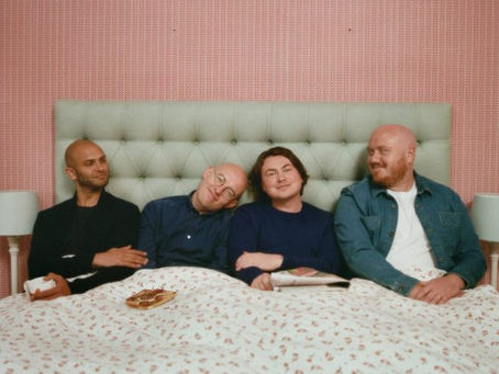 Bombay Bicycle Club anuncia novo álbum 'My Big Day' e compartilha faixa-título