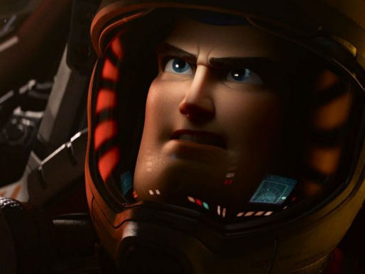 'Lightyear' é banido em 14 países por cena de beijo entre pessoas do mesmo sexo