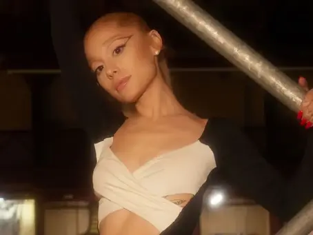 Ariana Grande anuncia 'Eternal Sunshine', seu novo álbum, para o Dia Internacional da Mulher