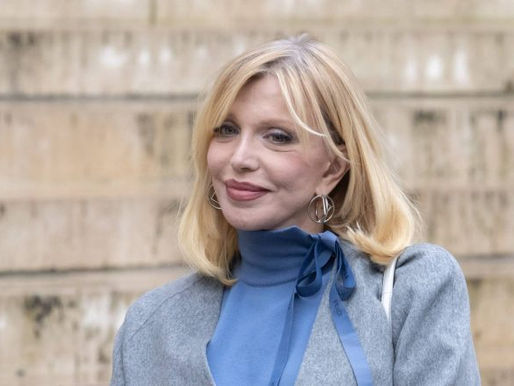 Courtney Love reflete sobre os 33 anos do álbum de estreia do Hole, 'Pretty On The Inside'