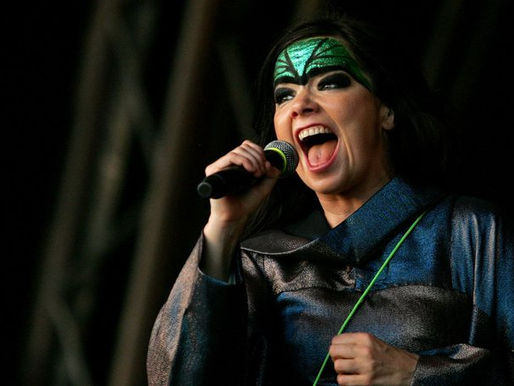 Primavera Sound: Björk encanta público no Brasil e toca com orquestra brasileira