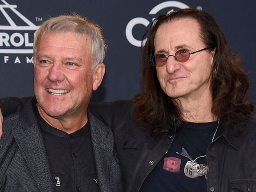 Alex Lifeson e Geddy Lee, do Rush, ensaiam juntos após 10 anos