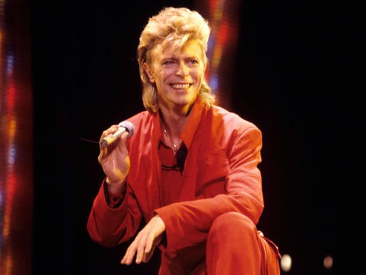 'Moonage Daydream' de David Bowie ganha data de lançamento e tem arte revelada