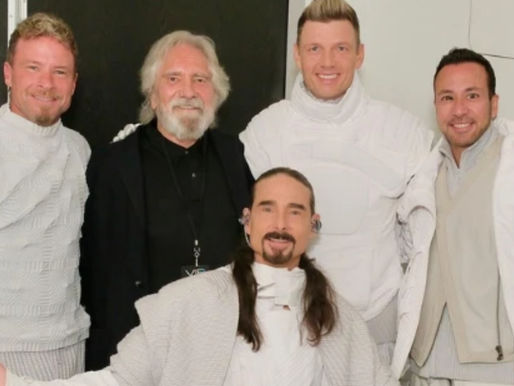 Geezer Butler, do Black Sabbath, curte show dos Backstreet Boys em Las Vegas e agita as redes