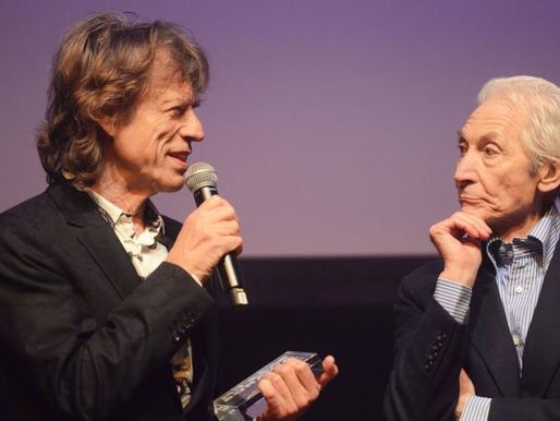 Mick Jagger presta nova homenagem a Charlie Watts no primeiro aniversário de sua morte, confira