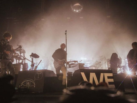 Arcade Fire interrompe show no Coachella 2022 para chamar médicos