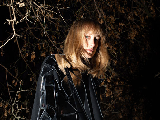 'Ignorance' um disco contemplativo, onde Tamara Lindeman flerta com seu lado emocional e racional.