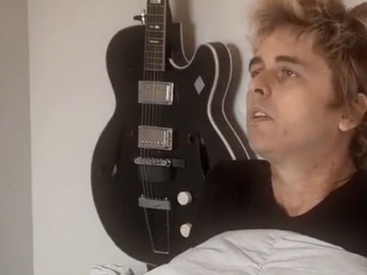 Green Day insinua um possível novo lançamento com o meme relacionado ao final de setembro