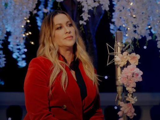 Confira a versão orquestral de Alanis Morissette para 'You Oughta Know'