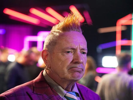 John Lydon diz que a IA “acabará tomando decisões por você, e isso é muito perigoso”