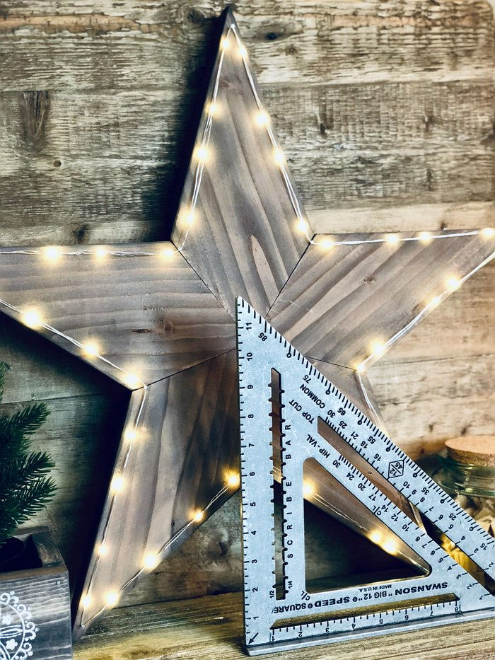 Thumbnail: Rustic Barn Star
