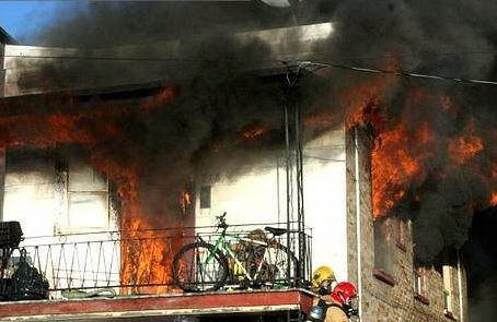 Pompiers blessés dans un incendie à Québec