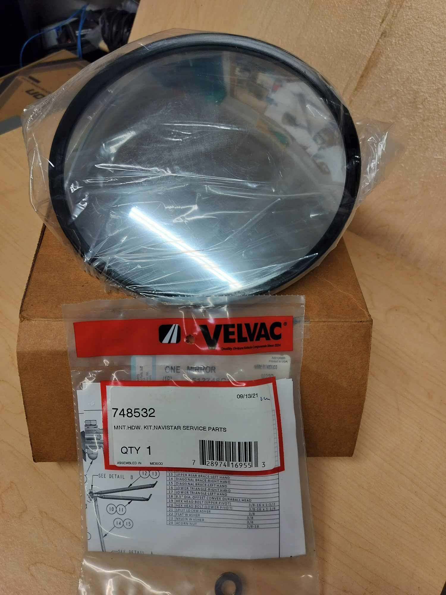 Ford Navistar replacement outside Mirror-New DC4Z-17K707-A