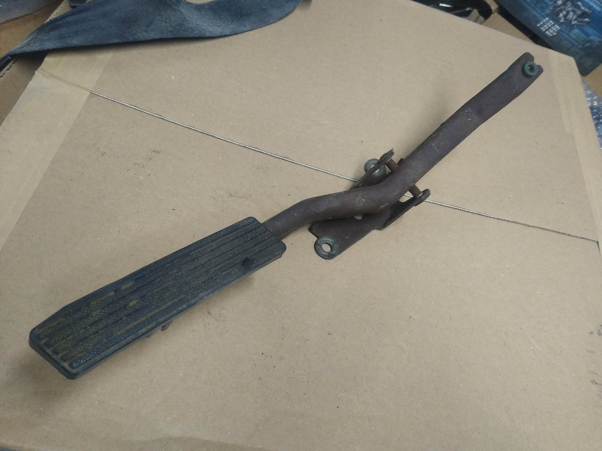 79-93 Mustang Gas pedal assembly-used