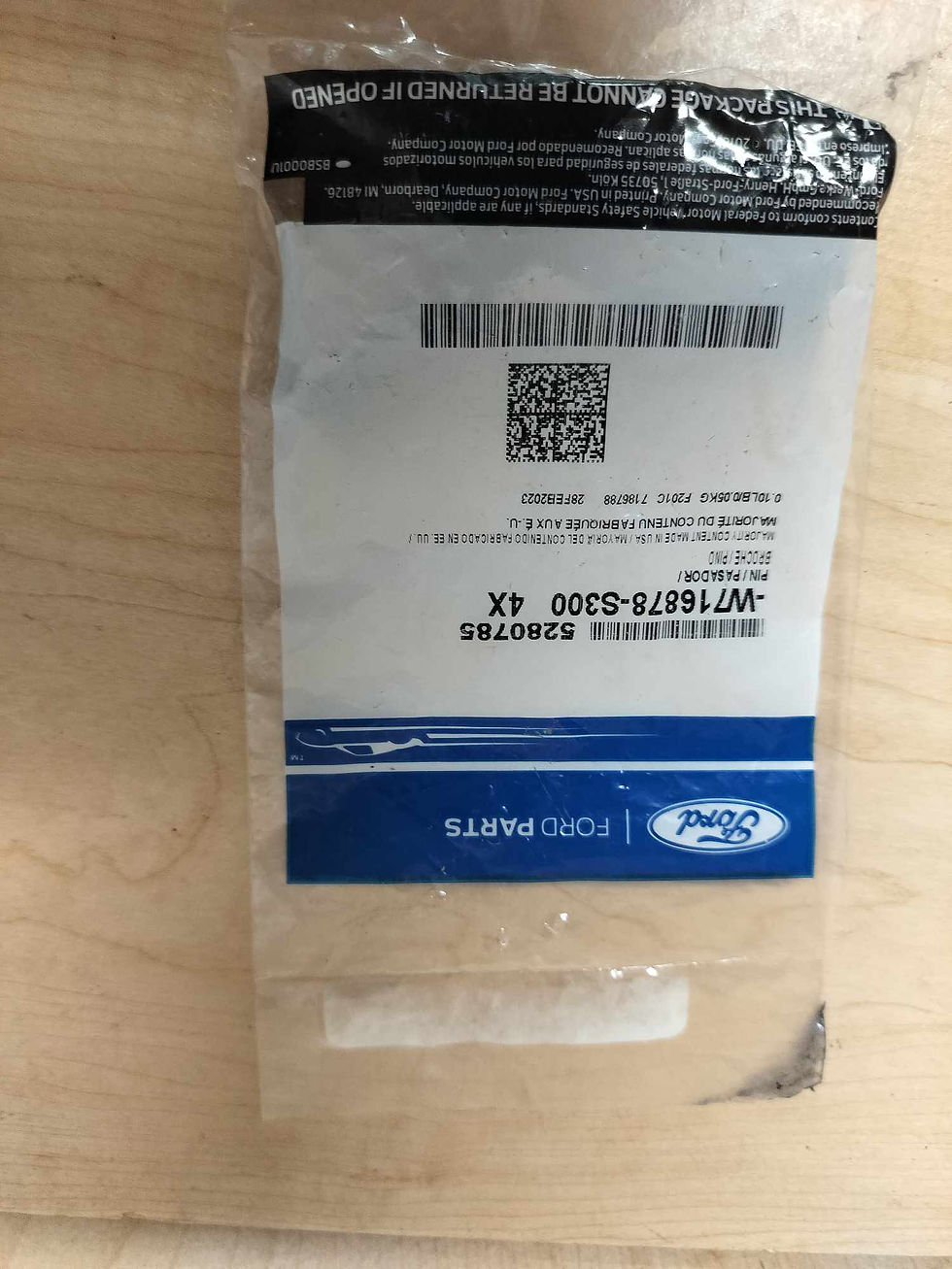 Thumbnail: 2015-2022 Ford F-series Fender flare clip- W716878-S300