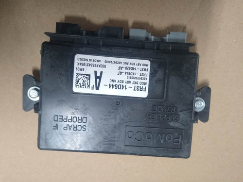 S550 Mustang Lighting control module-used | svpu