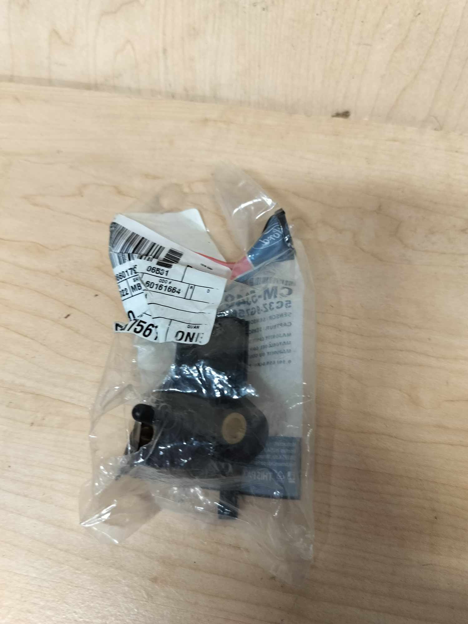 2005-2010 Expedition/Navigator/F-series Fuel pressure sensor-5C3Z-9G756-AE