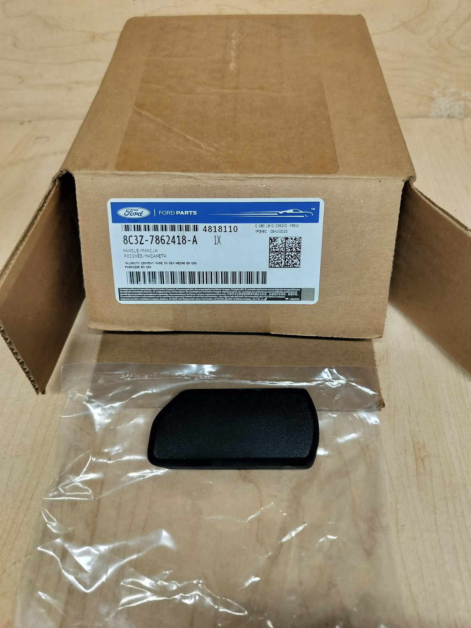 2008-2010 F-250, F-350, F-450, F-550 Super Duty Seat back adj handle-8C3Z-78624