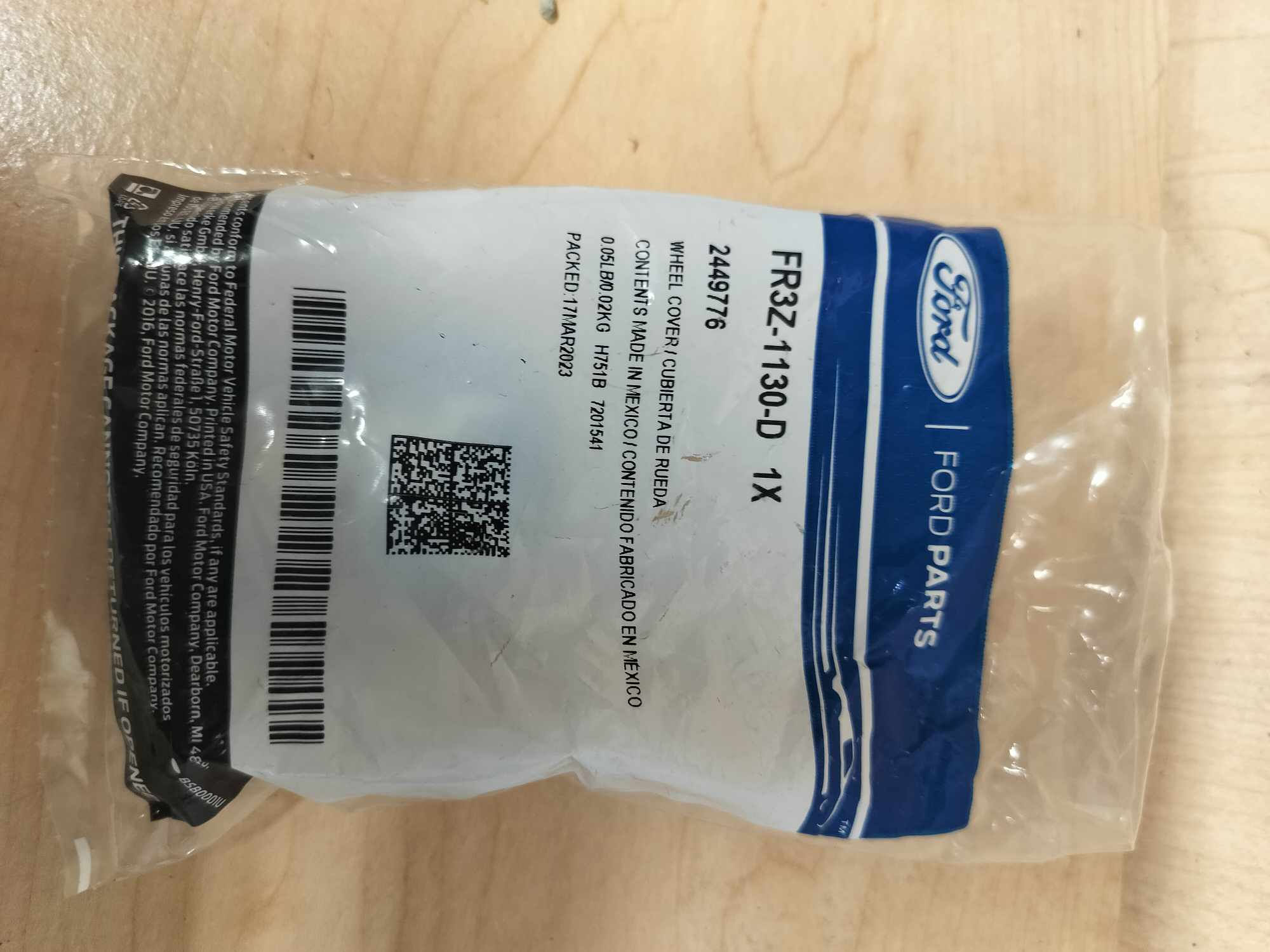 2021-2024 Mustang Wheel center cap FR3Z-1130-D