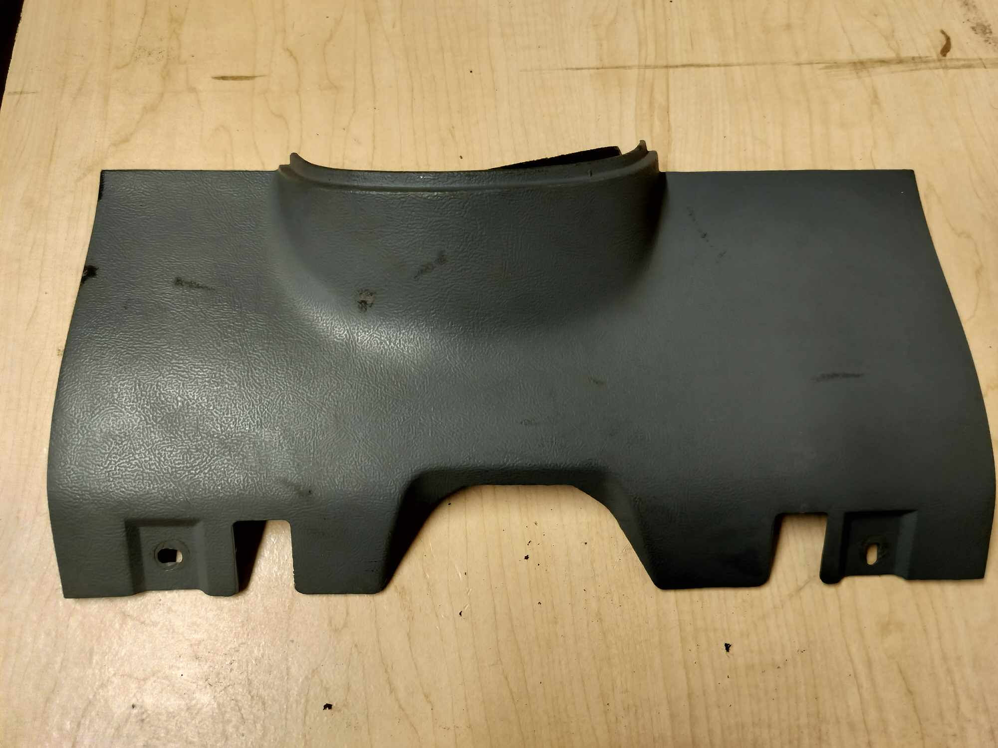 1987-89 Mustang lower dash trim panel-gray-used