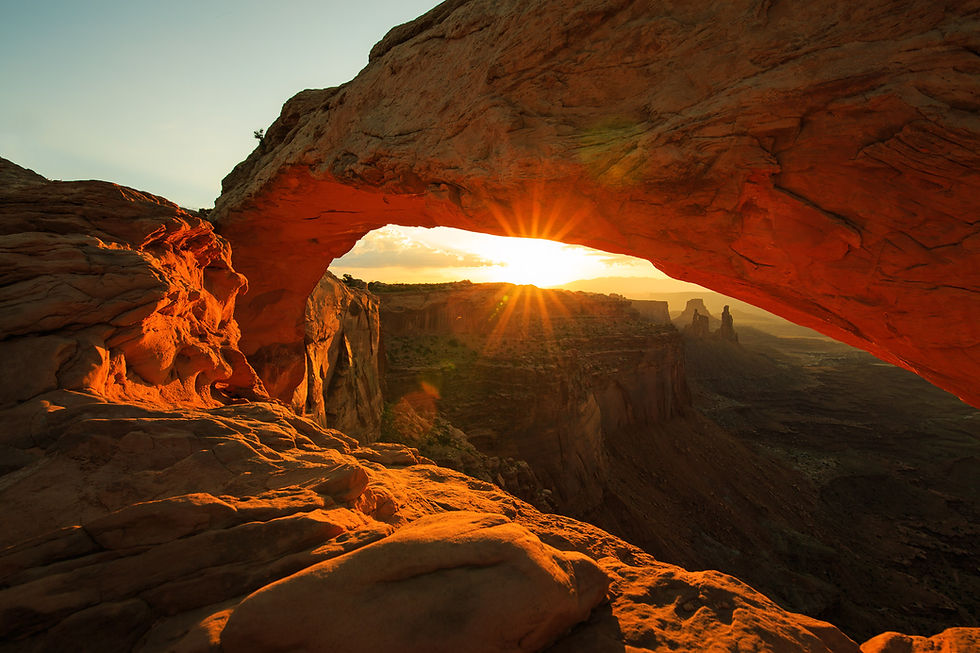 mesa-arch-sunrise-canyonlands-national-park.jpg