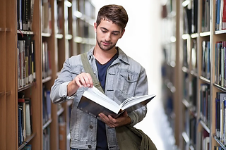student-3500990_960_720.webp