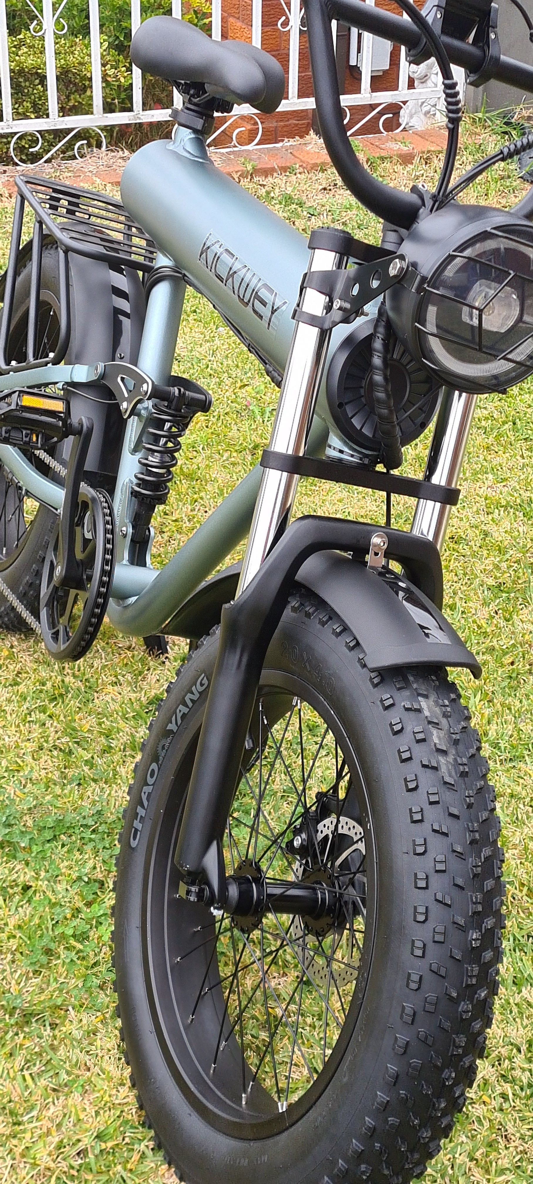 Hobbit 20 inch fat tyre E-Bike 1000w Speed 25-60km