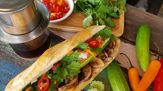 J7. Mushrooms Banh mi