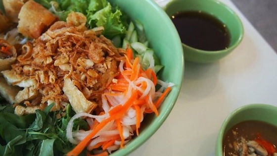 J3. Vermicelli noodles Lemongrass with Tofu