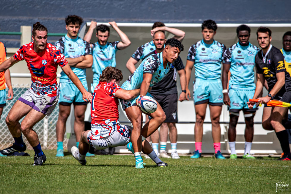 JC HOMME J01 8352.jpg