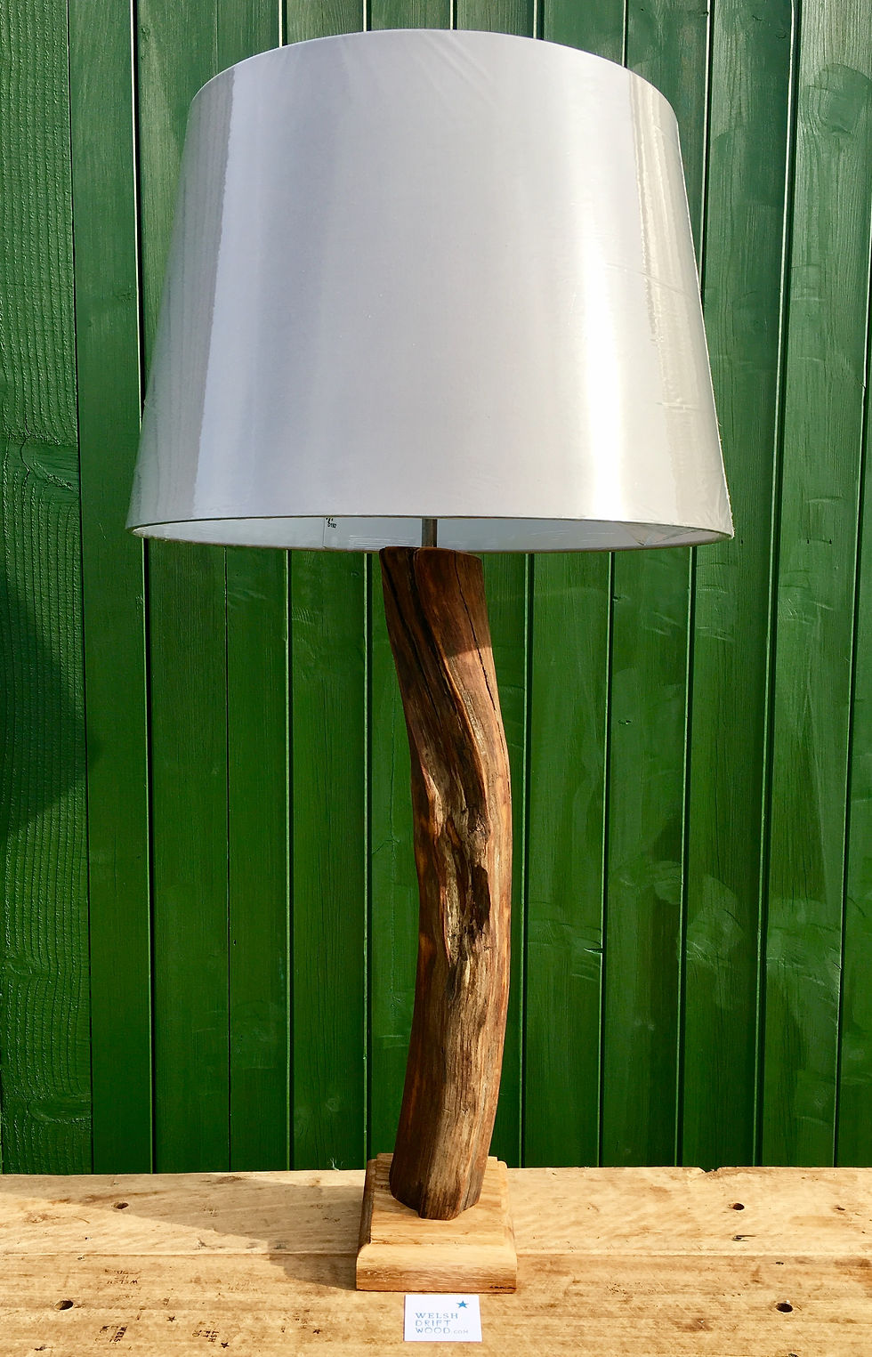 Thumbnail: Post Lamp