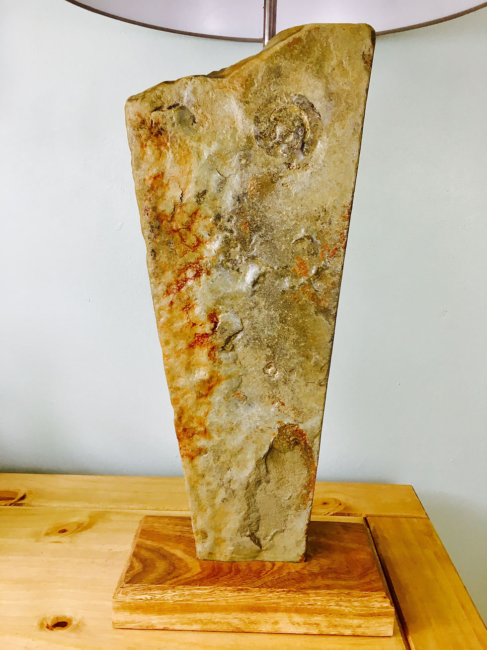 Thumbnail: Stone Lamp