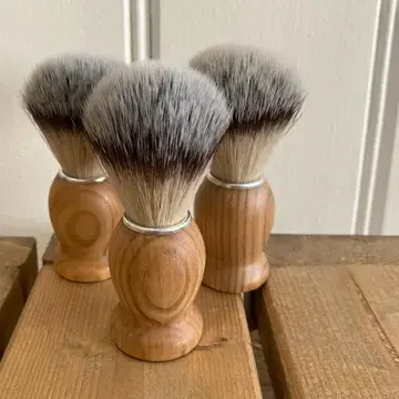 Cosy Cottage - Wooden Beech Shaving Brush