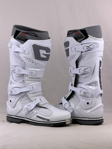 Gaerne SG-22 Boots - White | MxBoot.com