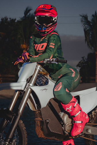 Alpinestars Tech 10 Boots - Diva Pink/White | MxBoot.com