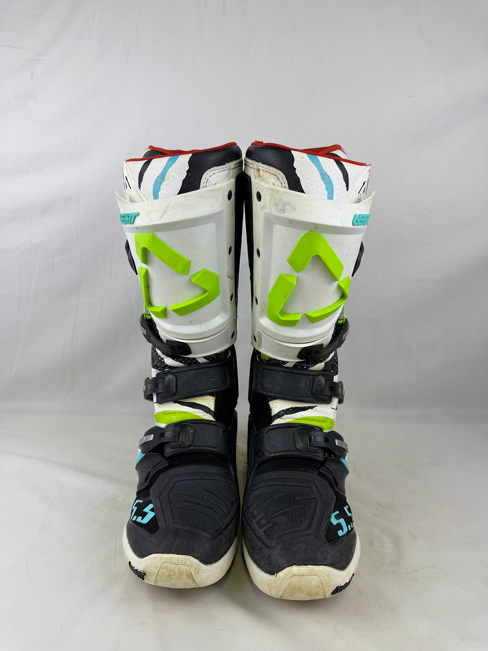 Thumbnail: Used Leatt 5.5 Boots // Size 11