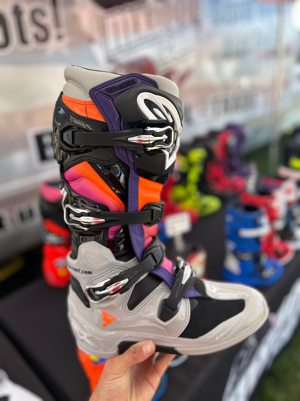 c 新品タグ付 Norway Alpine Team モデル 他 サイズM 2026 Alpinestars Tech 7 Boots - Black/Gray/Orange/Magenta