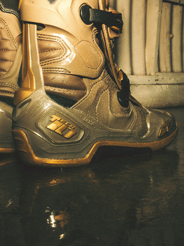 Limited Edition 'Air Gold' Alpinestars Tech 10 Boots | MxBoot.com