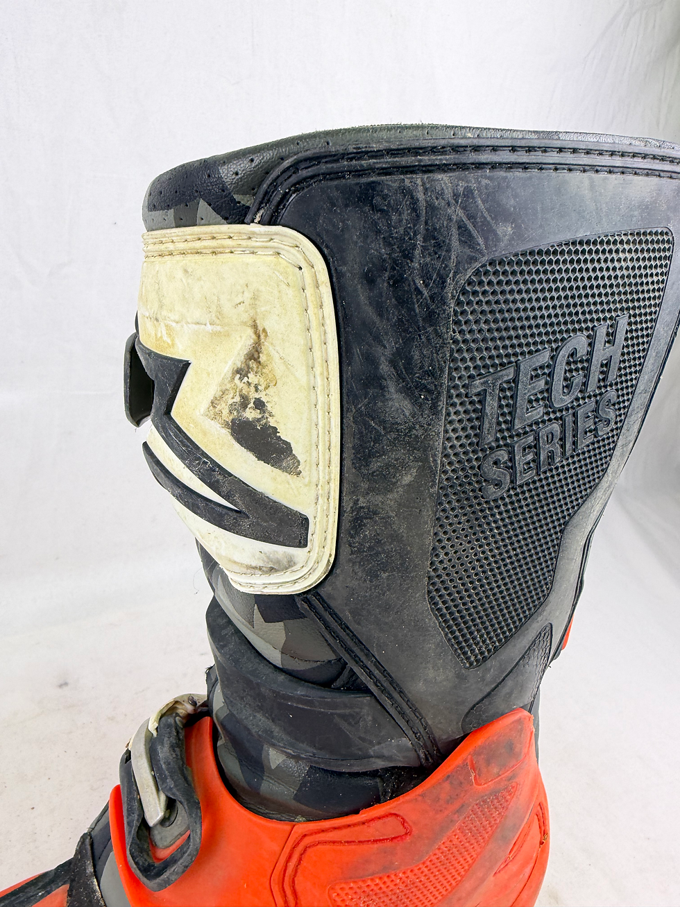 Thumbnail: Used Alpinestars Tech 7s Youth Boots // Size 8