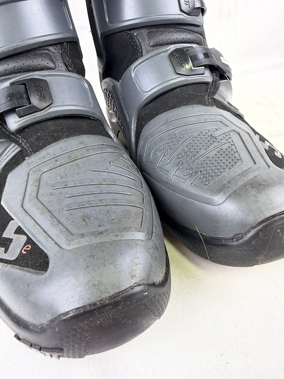 Thumbnail: Used Leatt 5.5 Boots // Size 11