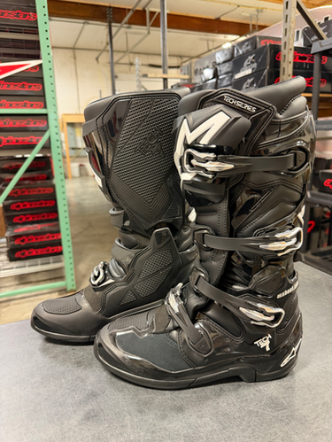 Alpinestars Tech 7 Boots - Black | MxBoot.com Alpinestars Tech 7 Boots - Black | MxBoot.com