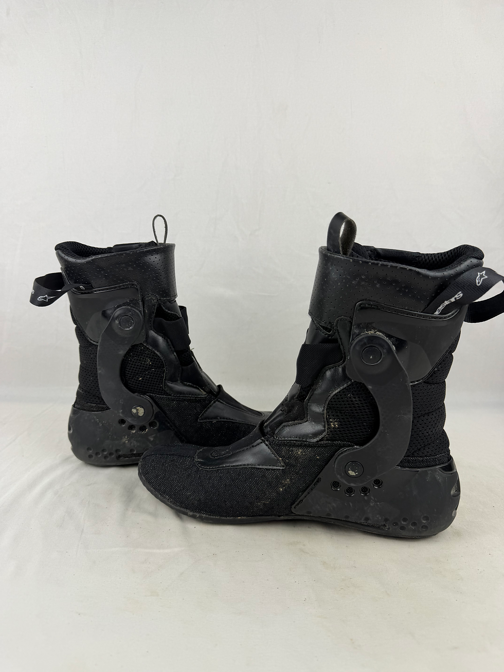 Thumbnail: Used Tech 10 Inner Booties // Size 9