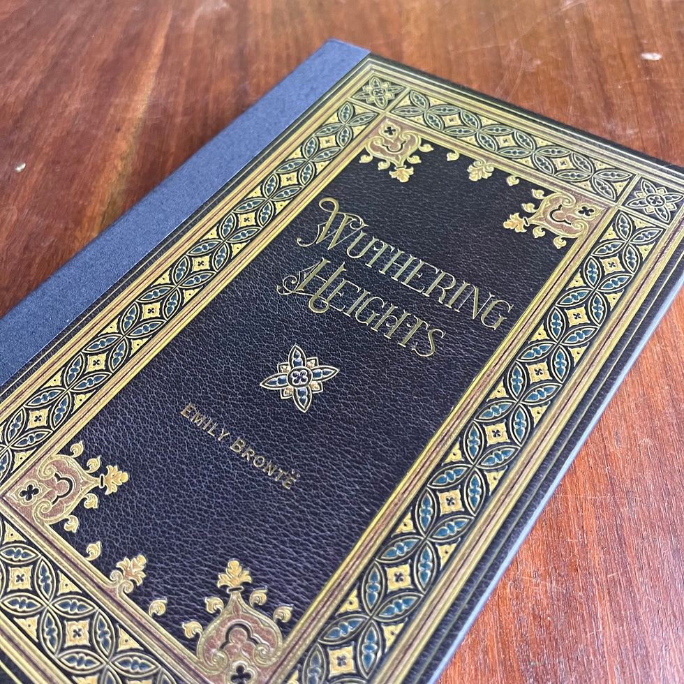 Thumbnail: Wuthering Heights - Emily Brontë - Folding Book Lamp