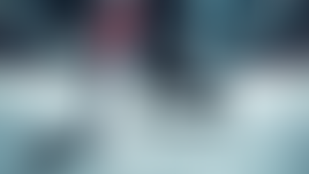     להבי נעלי הוקי קרח מבריקים לאחר השחזה מקצועית