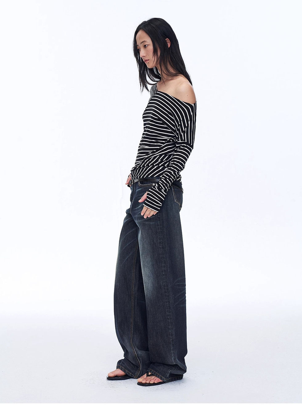 Thumbnail: Fashionable Off-Shoulder Lyocell Tencel Wool Blended Draped Patchwork Striped