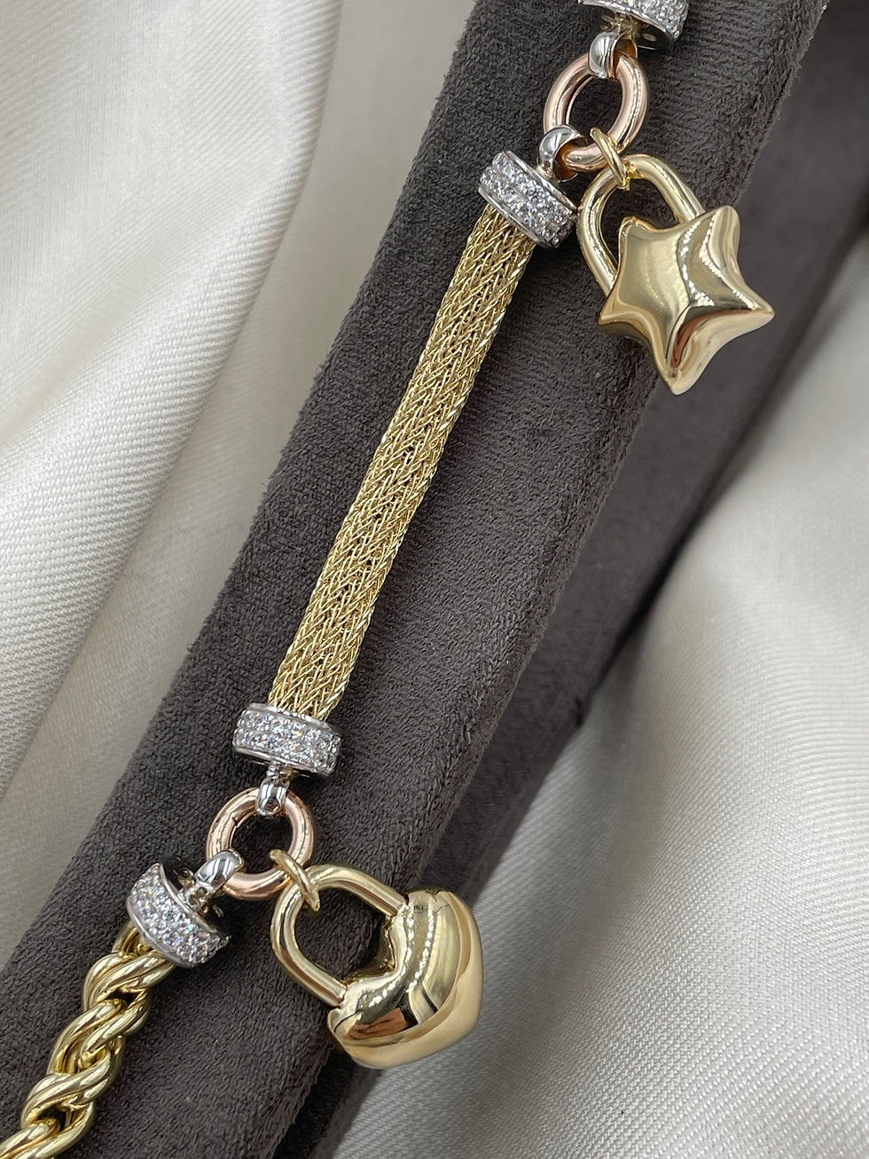 Kalp ve Yıldız Kilitli İnce Hasır Zincirli Taşsız Altın Bileklik