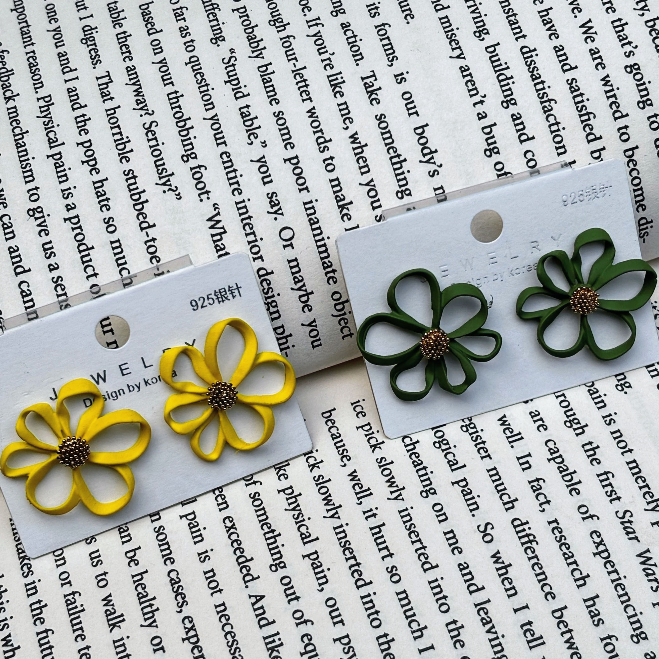 The Floral Bling Earring