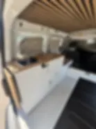 Akustikpaneele an der Decke des VW Caddy