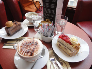 ~英國百年連鎖咖啡館瓦萊麗下午茶體驗~Patisserie Valerie